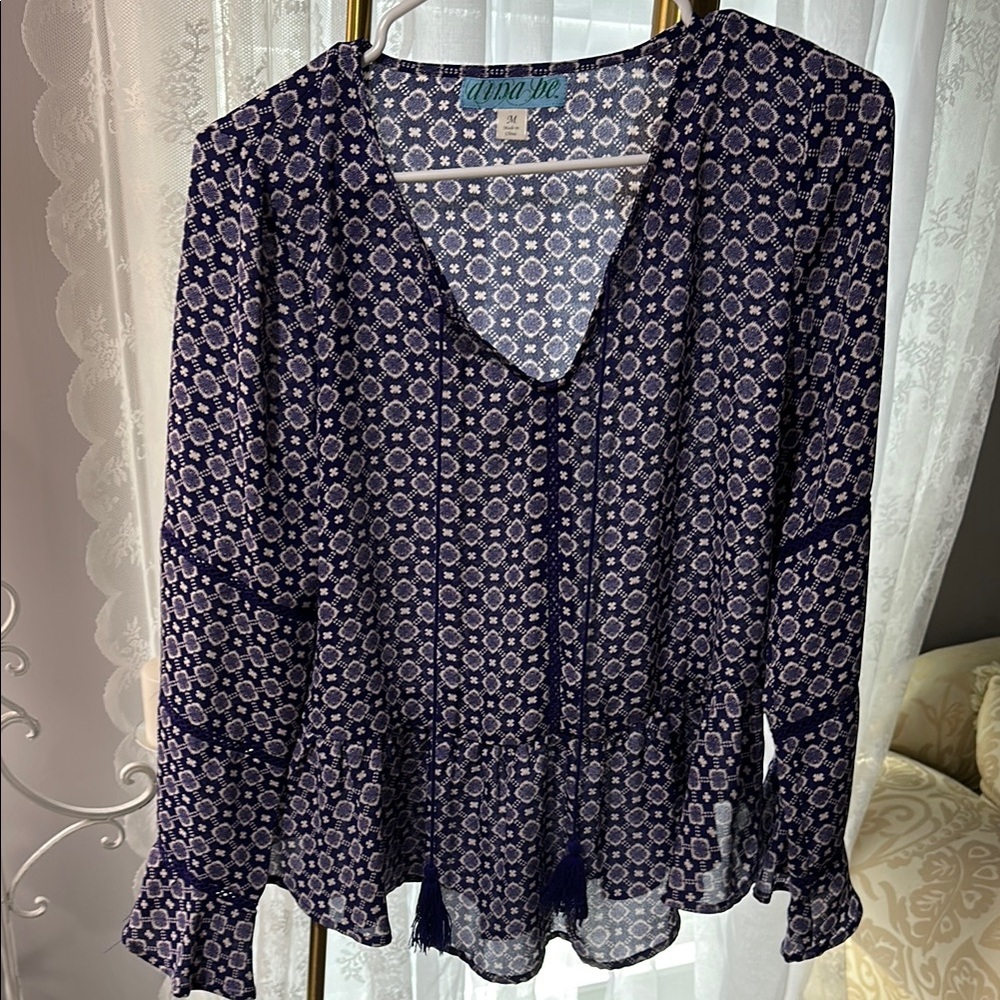 Dina Be White and Purple Blouse Elegant Top